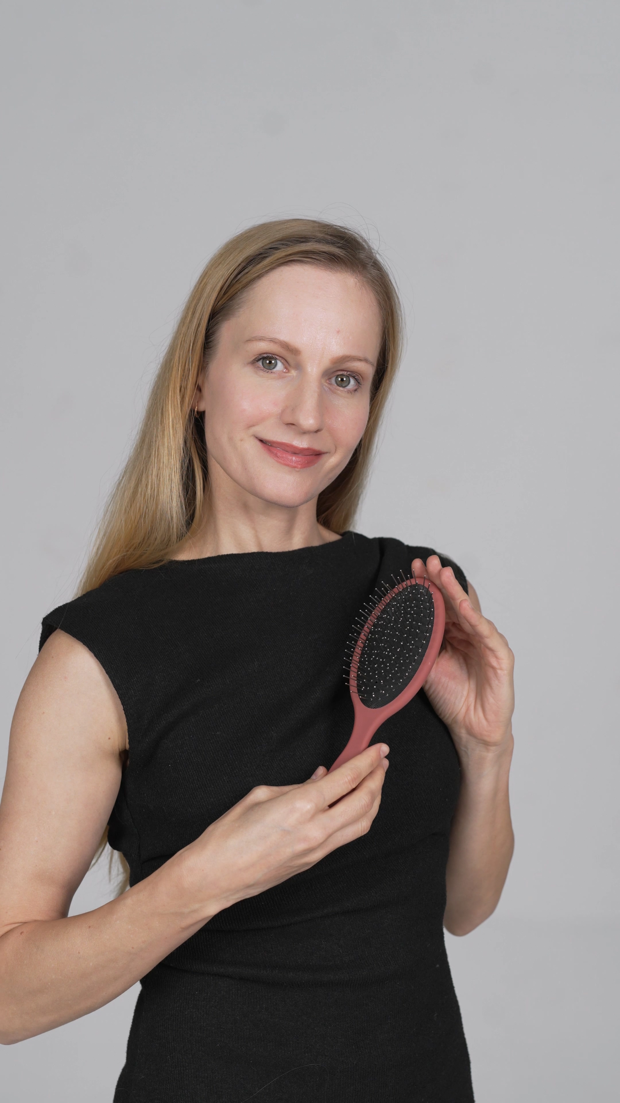 WeiLa Anti-Static Hair Brush Oval, Stainless-Steel Bristles Detangler for Wigs & Hair, ABS Handle